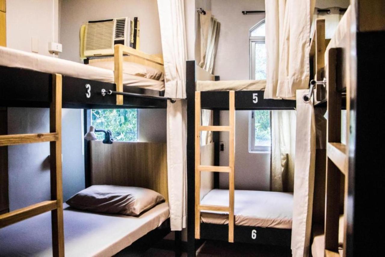 Bunks Hostel (Adults Only) Cebu Exterior photo